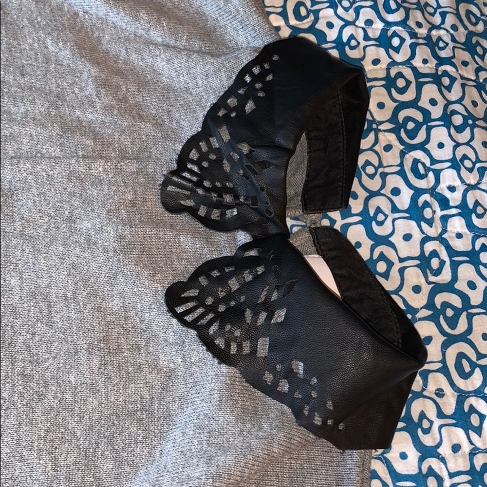 ASOS vegan leather collar sweater - Picture 4 of 7